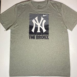 Nike dri-fit NY Yankees tee, Men’s Large.